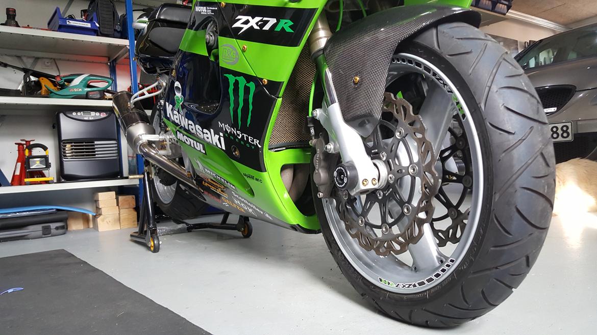 Kawasaki ZX7R (SOLGT) - Carbon Skærm. billede 22