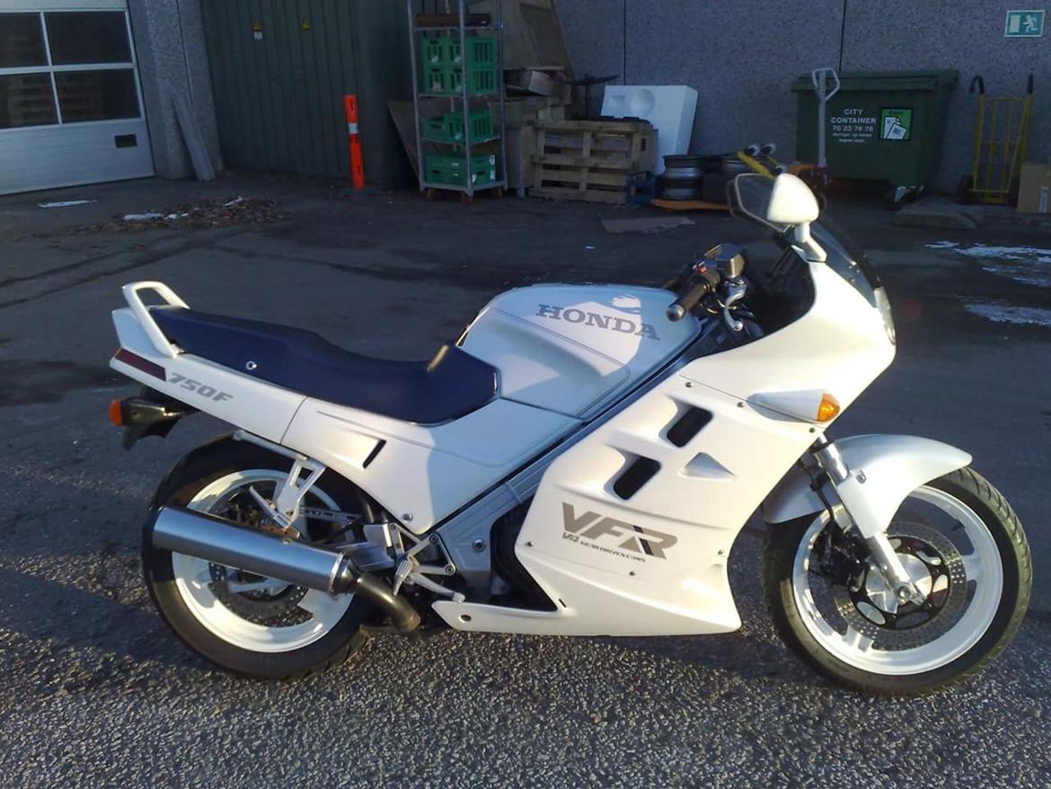 Honda vfr 850