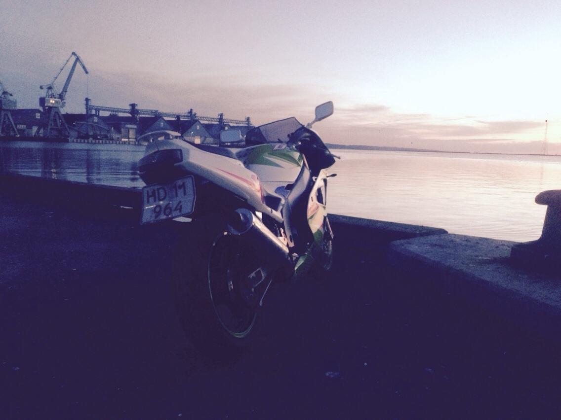 Kawasaki Zxr 400 billede 2