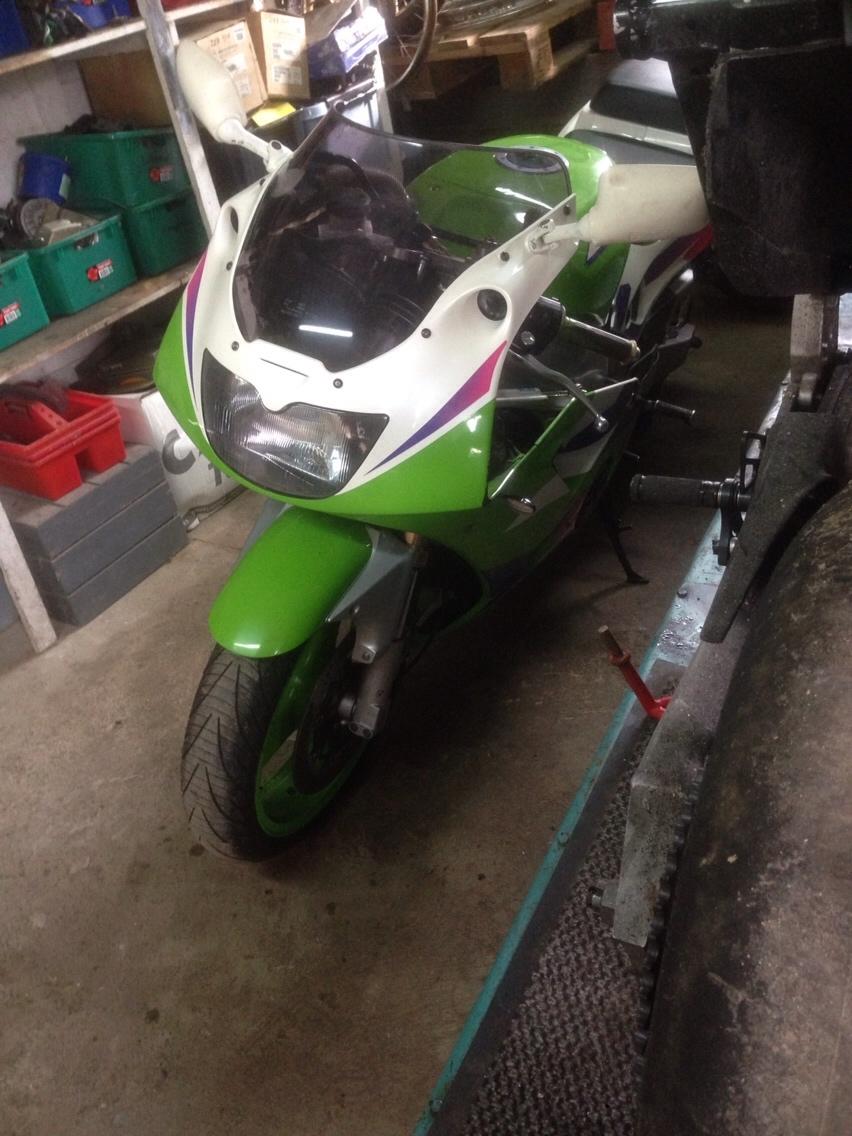 Kawasaki Zxr 400 billede 14