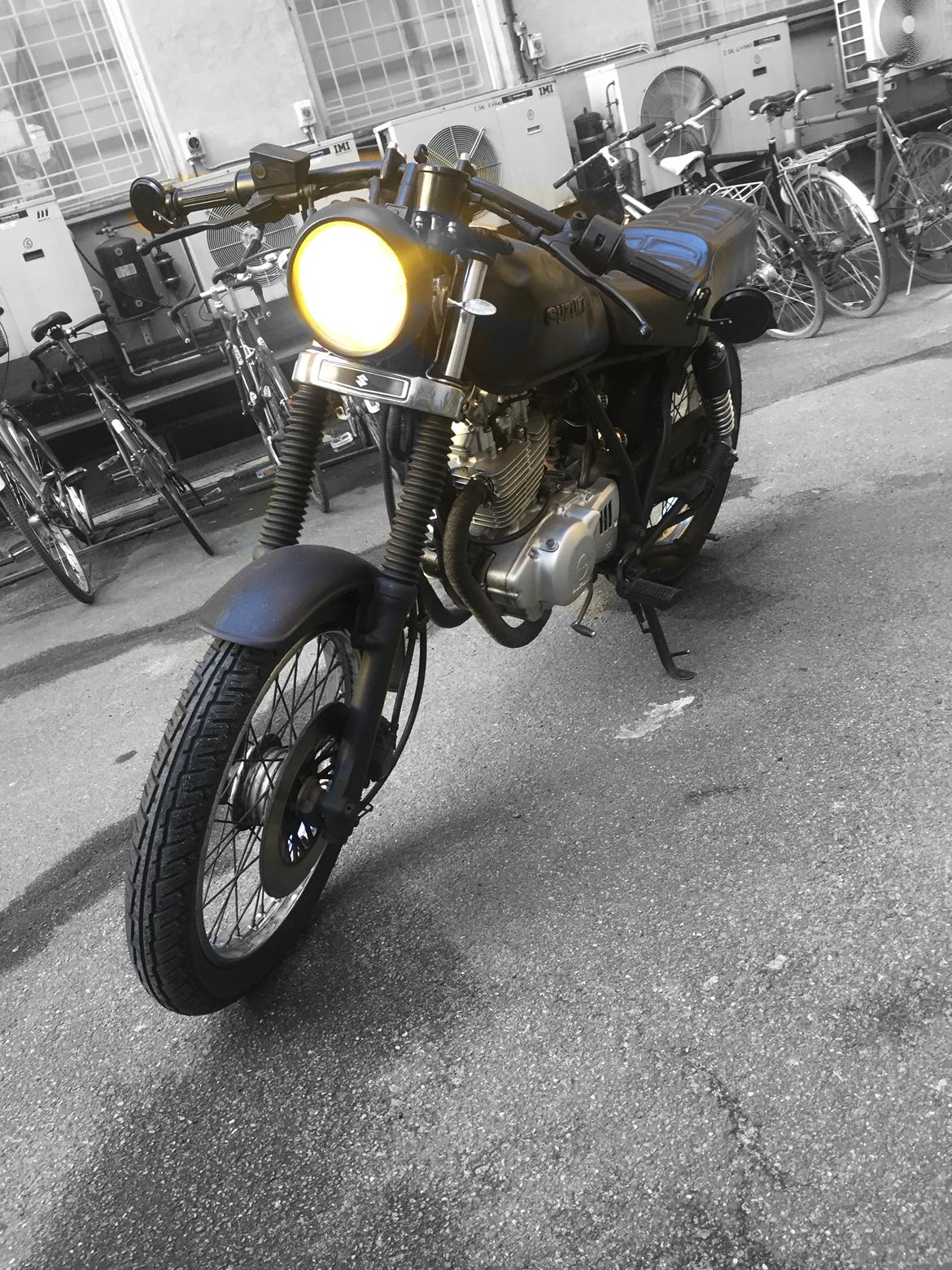Suzuki GN 250 billede 1