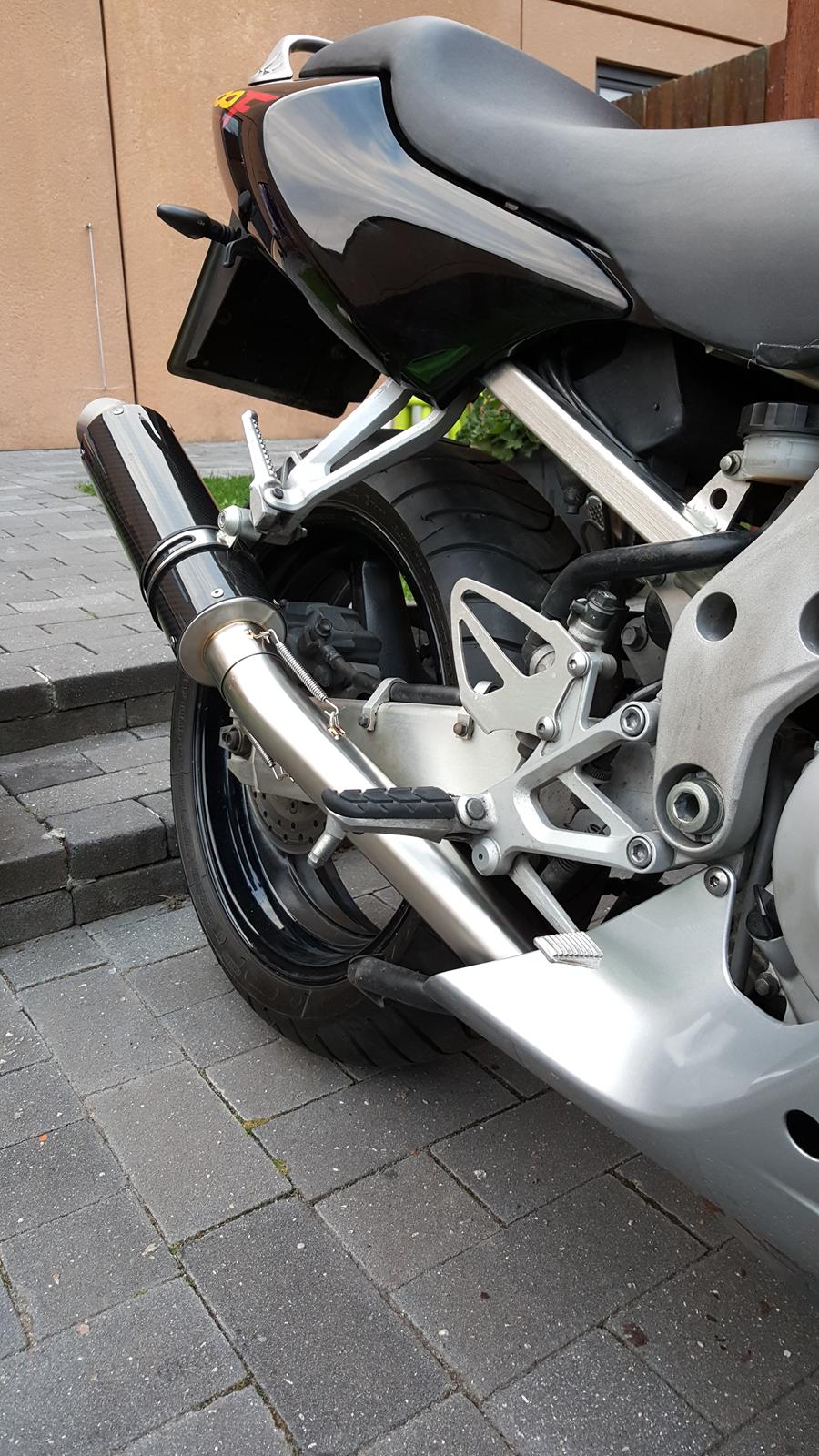 Honda CBR 600 f4 (solgt) billede 6