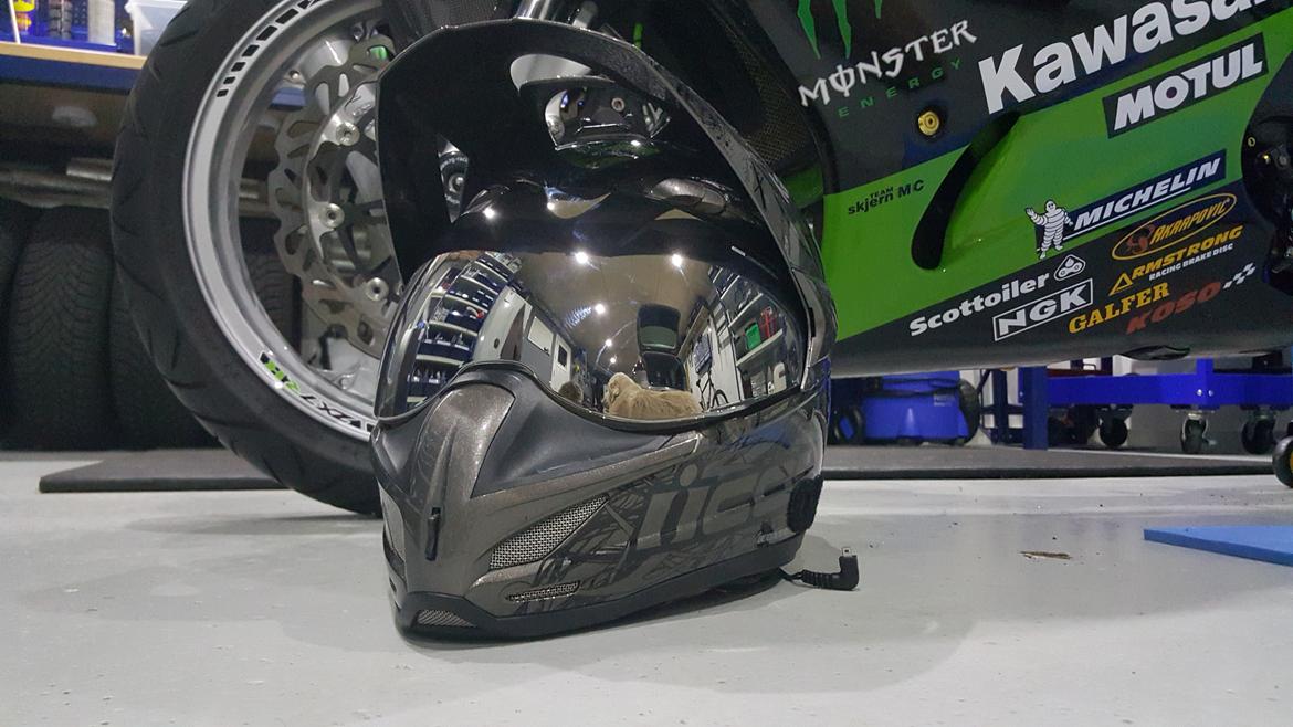 Kawasaki ZX7R (SOLGT) billede 28