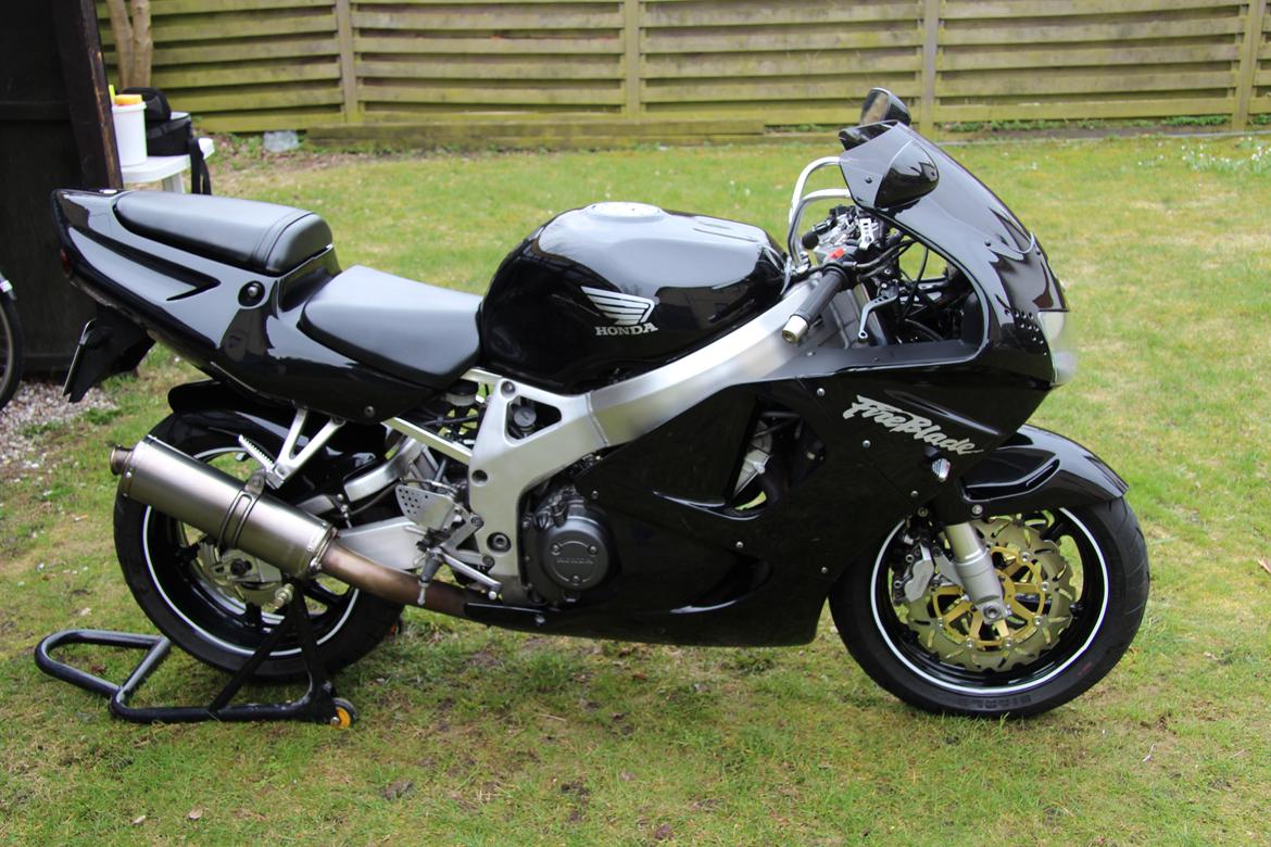 Honda CBR 900 RR Fireblade billede 1