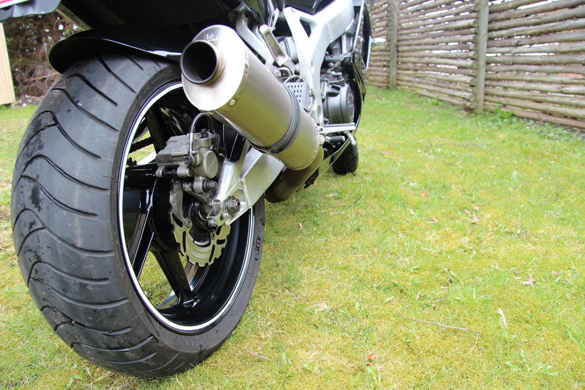 Honda CBR 900 RR Fireblade billede 10