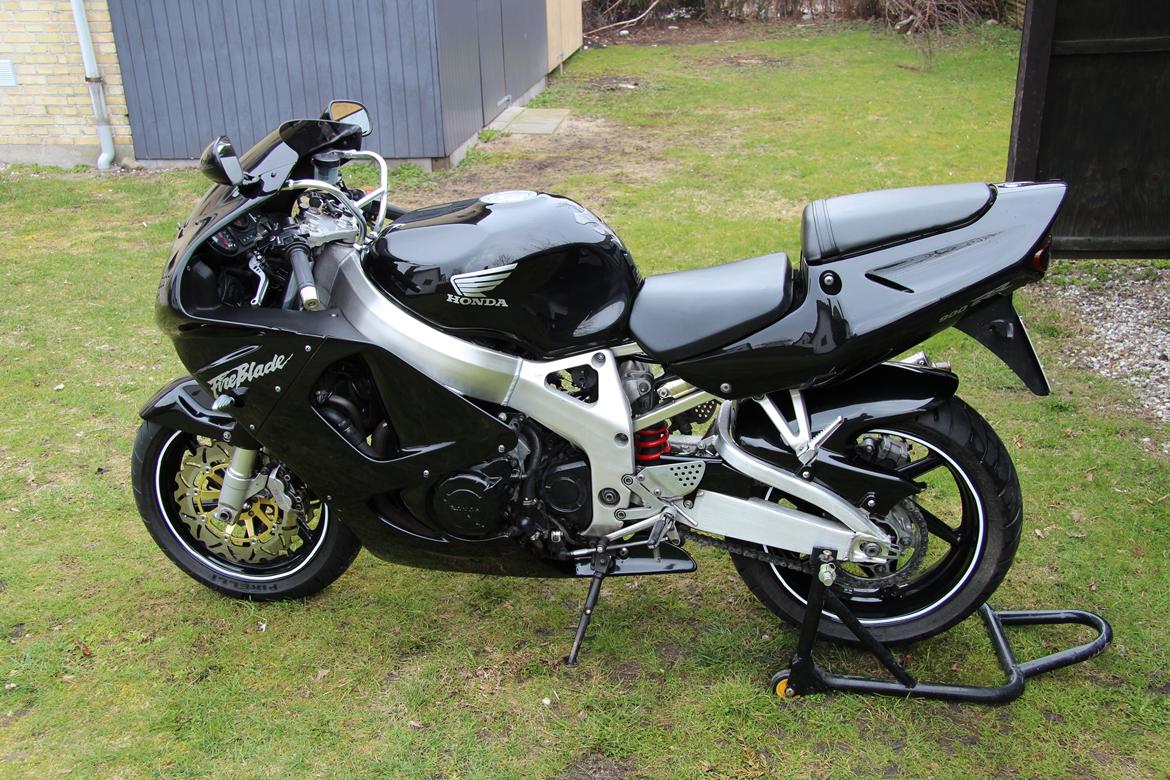 Honda CBR 900 RR Fireblade billede 3