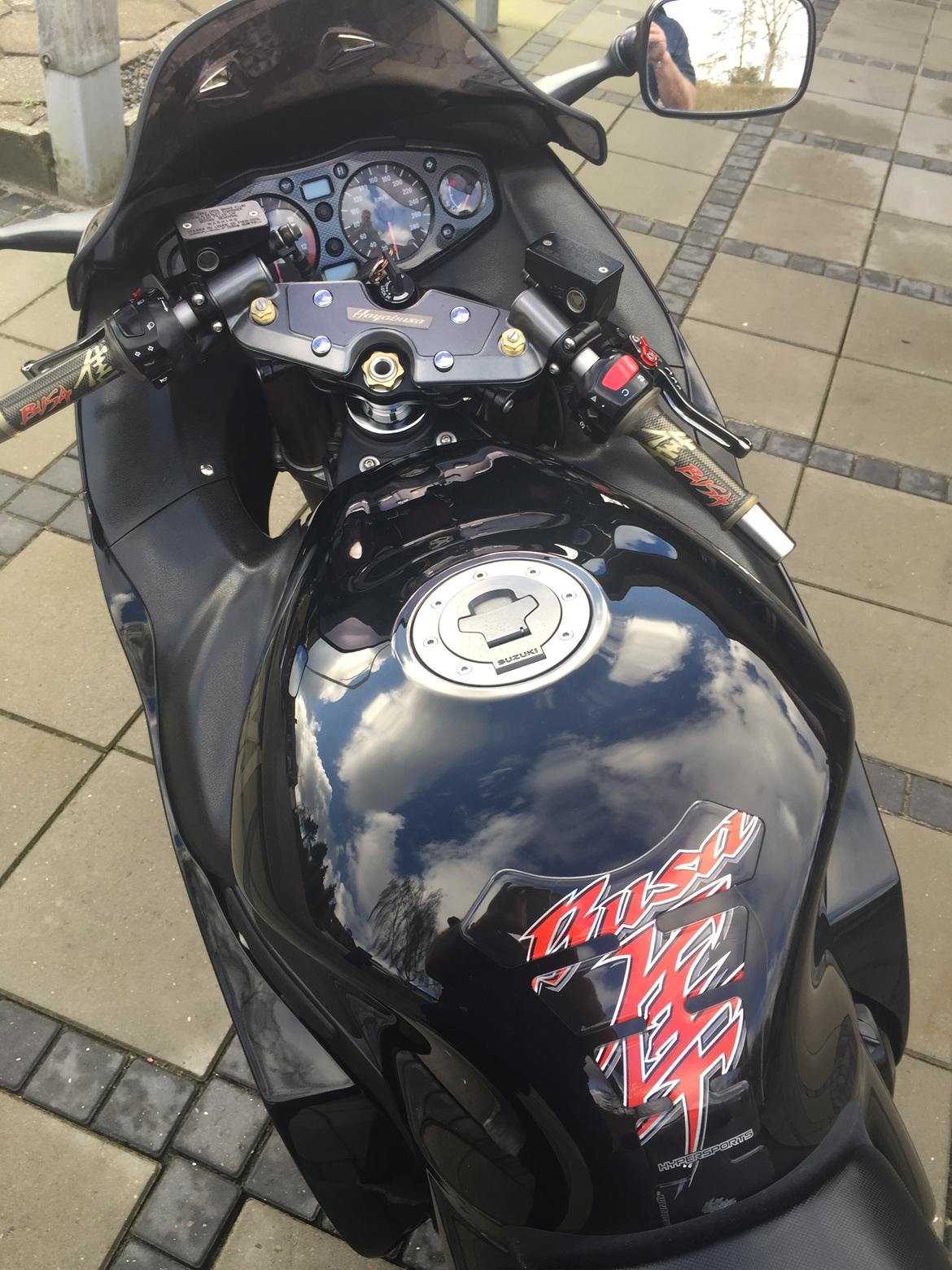 Suzuki GSX 1300 r SOLGT billede 3