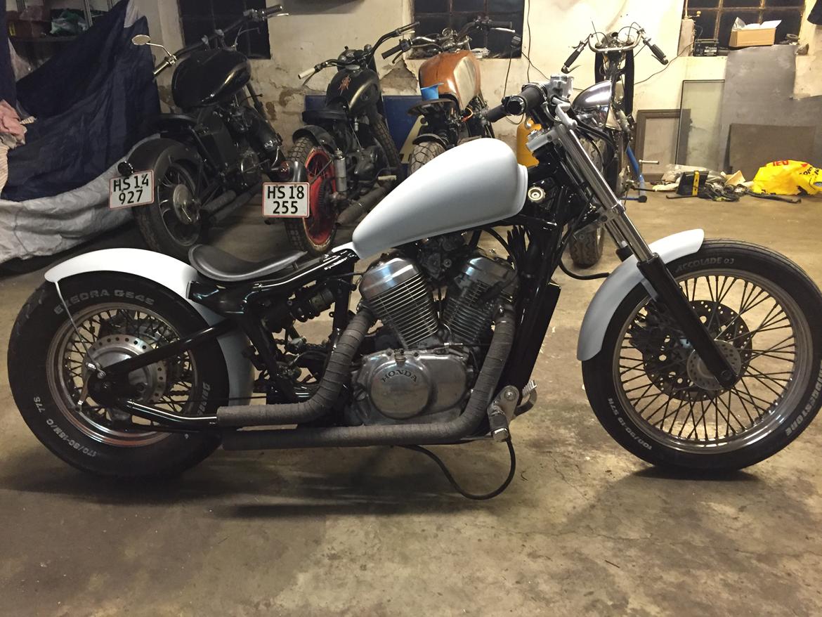 Honda VT600 C  Bobber billede 8