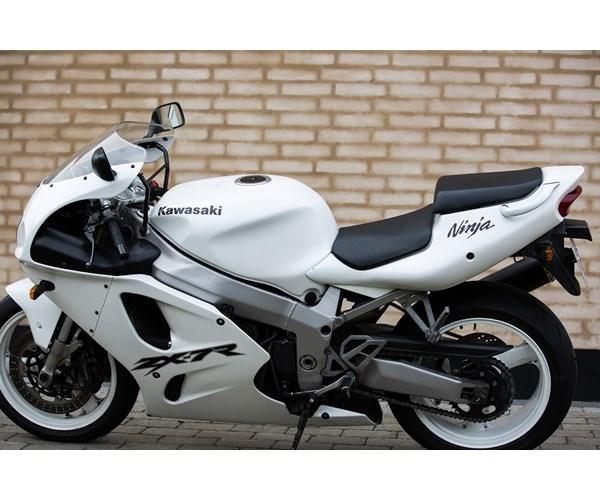 Kawasaki Ninja ZX7R billede 1