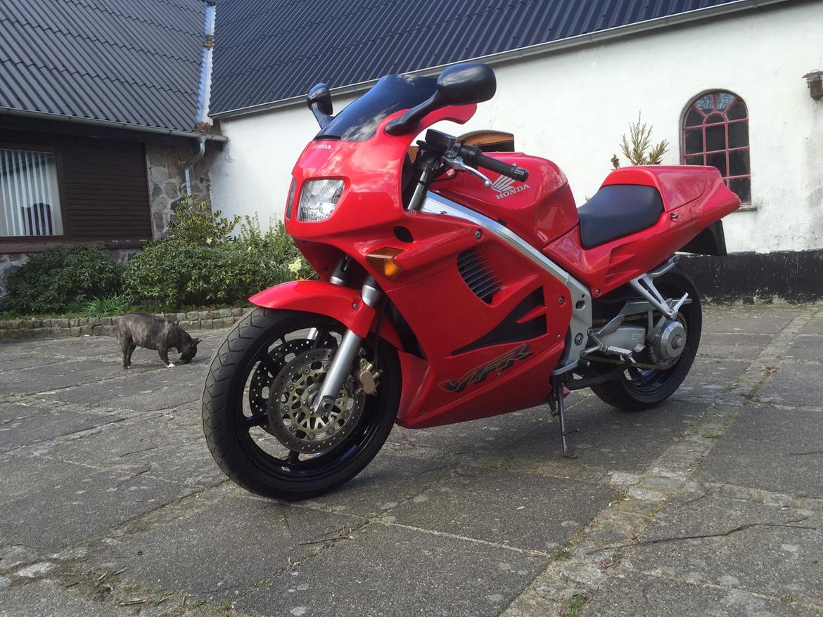 Honda VFR 750 rc36 II *SOLGT* billede 3