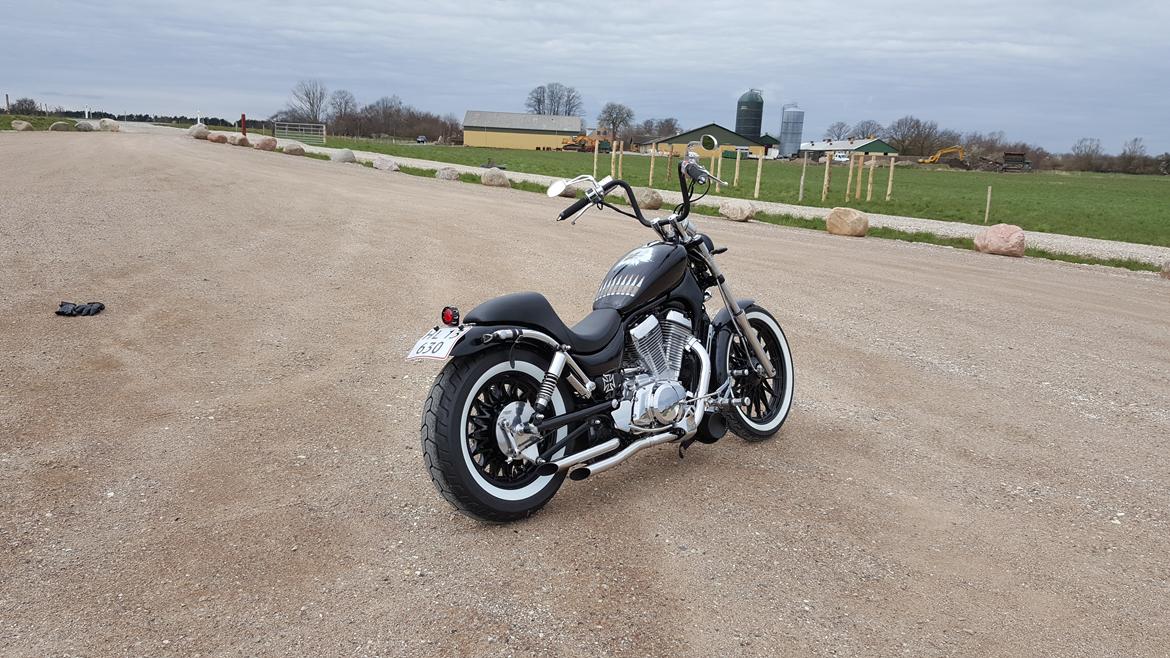 Suzuki Vs 700 Intruder  SOLGT ! billede 2