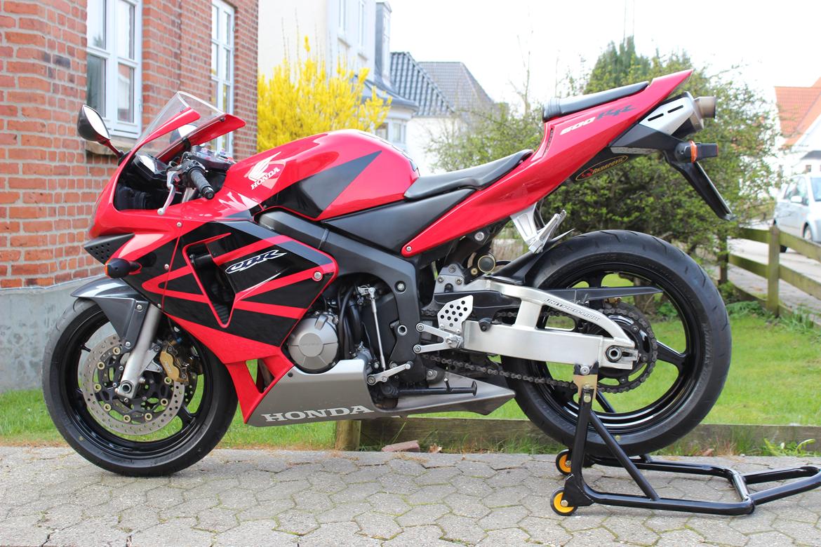 Двигатель honda cbr600rr pc37