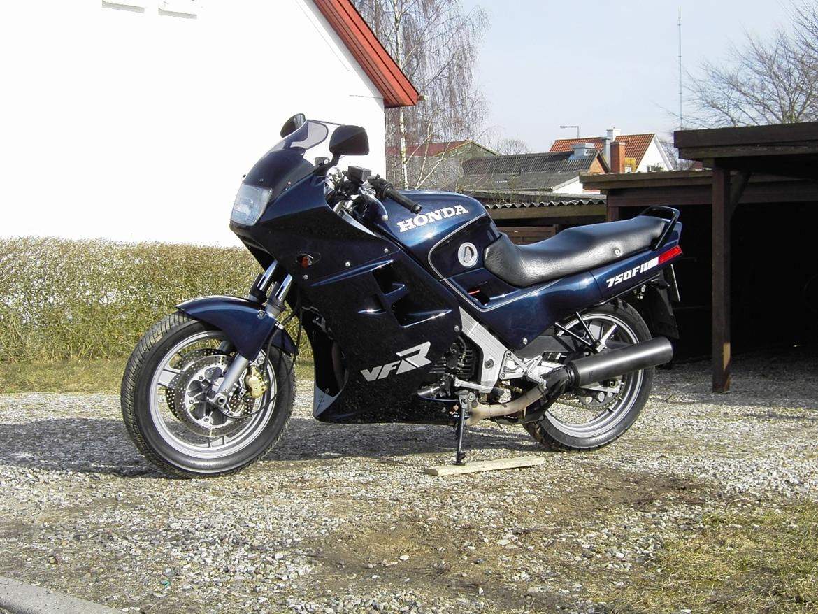 Honda VFR 750 F billede 2