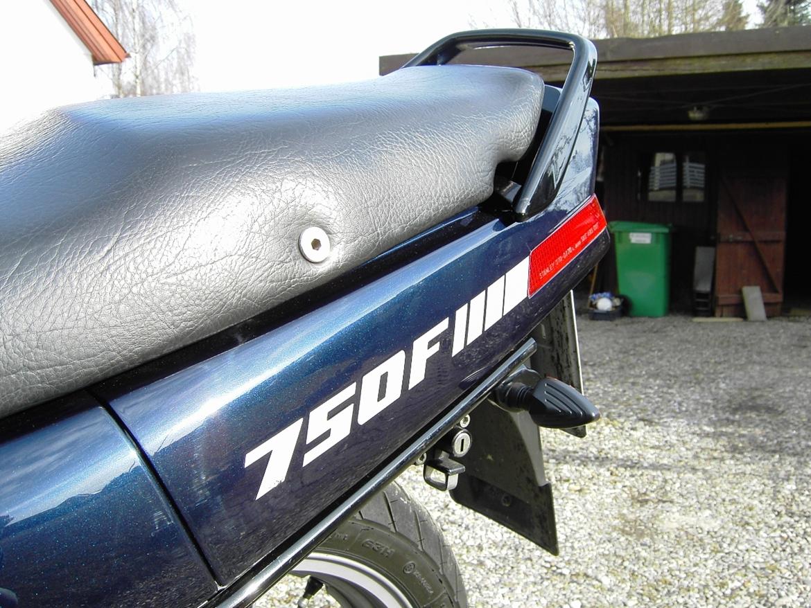 Honda VFR 750 F billede 17