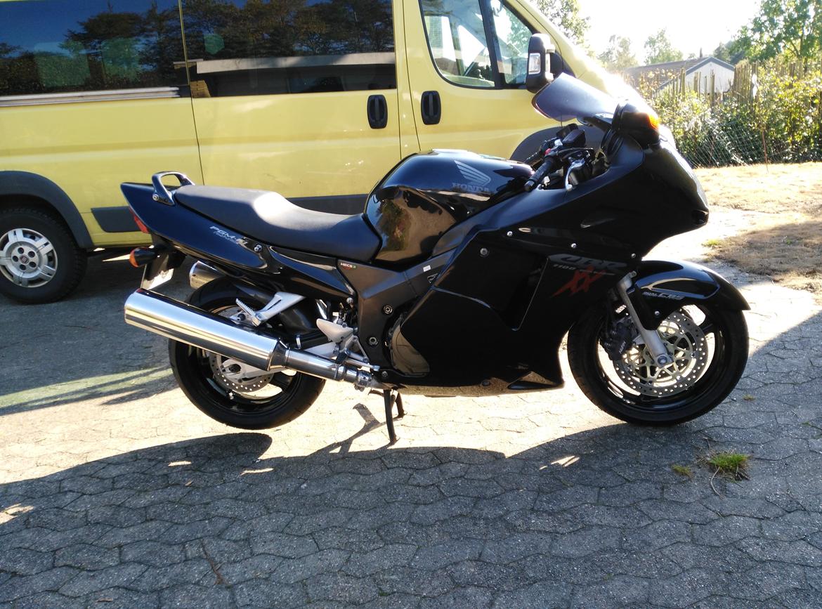 Honda cbr 1100xx blackbird billede 10