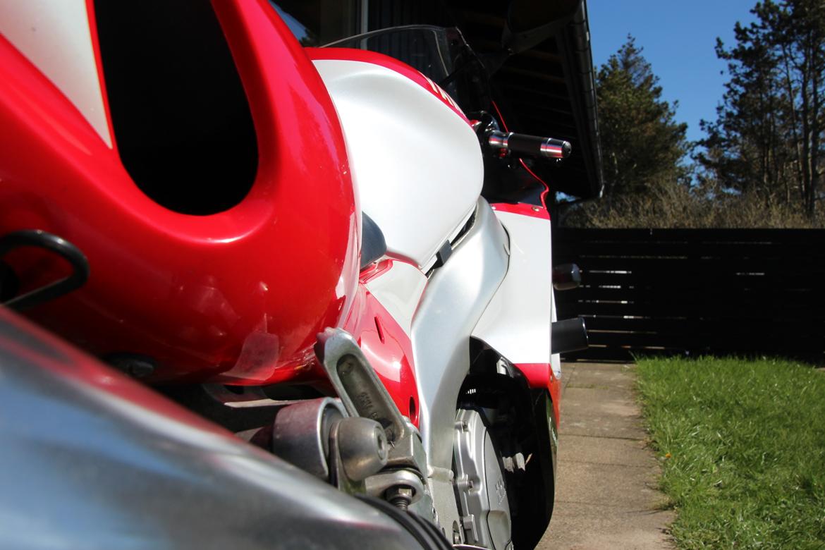 Yamaha YZF 1000 R billede 8