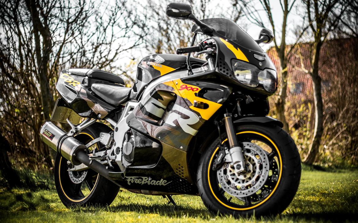 Honda CBR 900 RR Fireblade billede 1