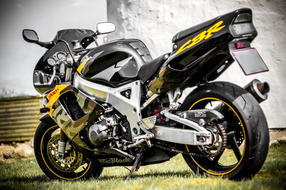 Honda CBR 900 RR Fireblade billede 3