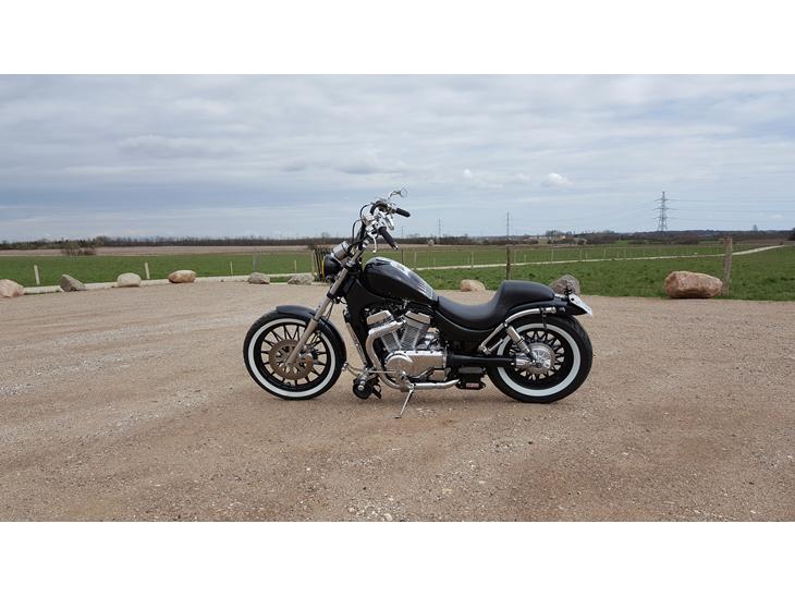 {{currentPhoto.altText}} billede {{currentPhoto.number}}