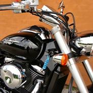 Suzuki M800 Intruder (VZ800)