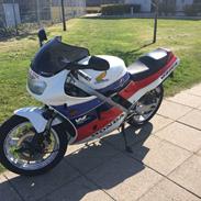 Honda Vfr 400 R 
