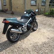 Honda VFR750F RC-36