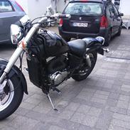 Suzuki Marauder VZ800