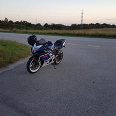 Suzuki GSXR 750
