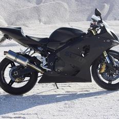 Suzuki GSX-R600 K4 black edition!