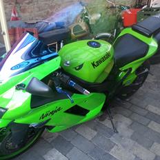 Kawasaki Ninja ZXR750 H1