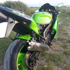 Kawasaki Ninja ZXR750 H1