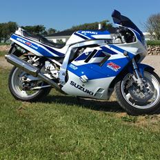 Suzuki GSXR 750