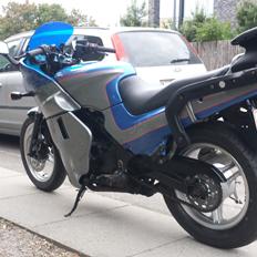 Kawasaki Gpz 500 s