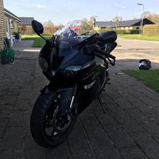 Kawasaki zx6r