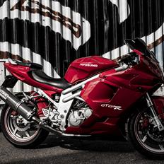 Hyosung GT650R