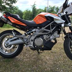 Aprilia shiver 750