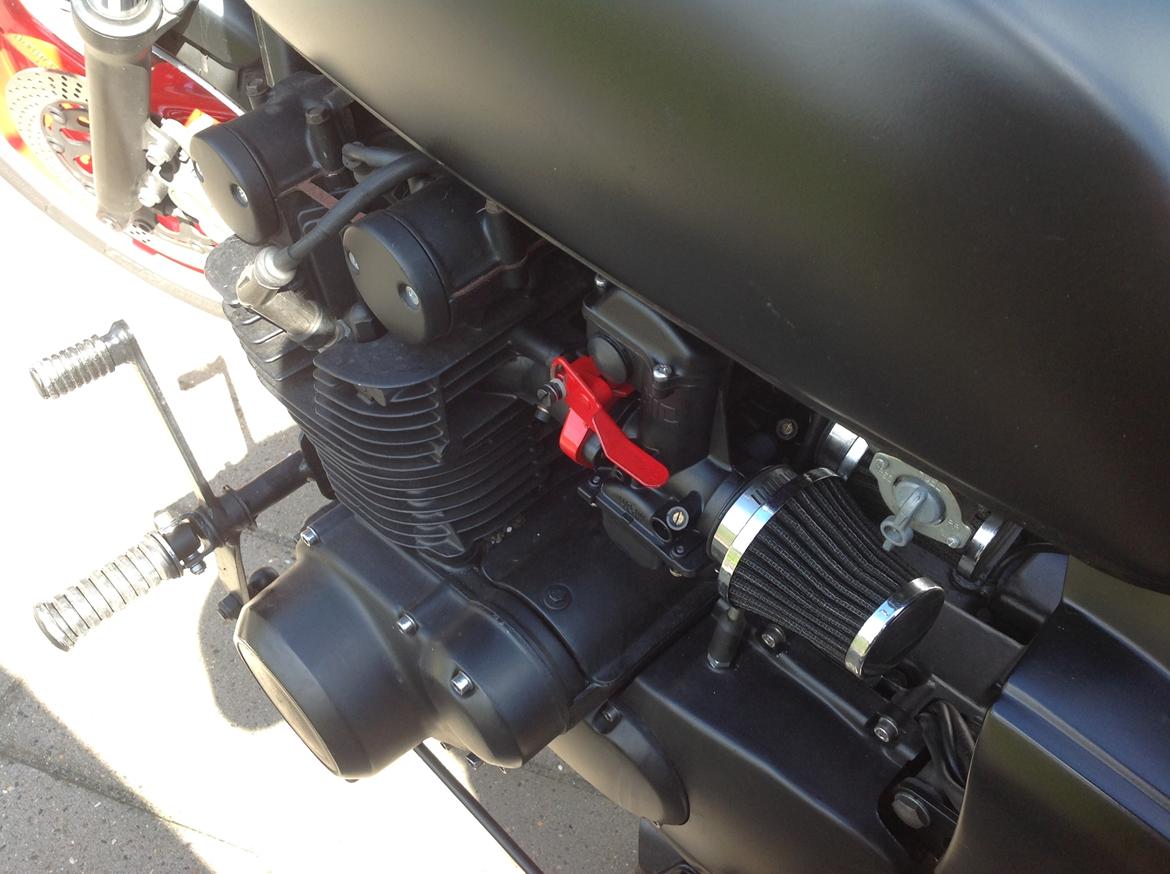 Suzuki GS 750 - nymalede karburatorer billede 19