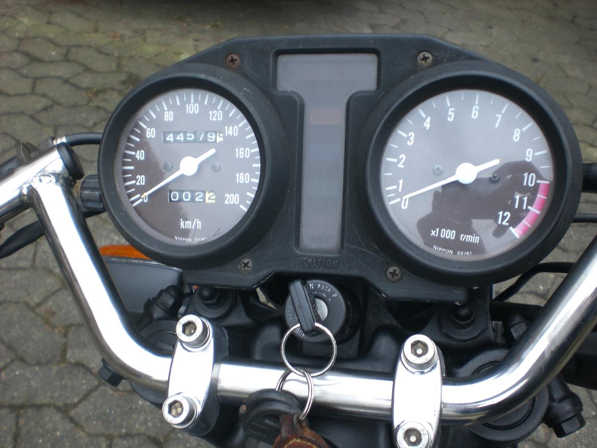 Suzuki GSX 400 billede 16