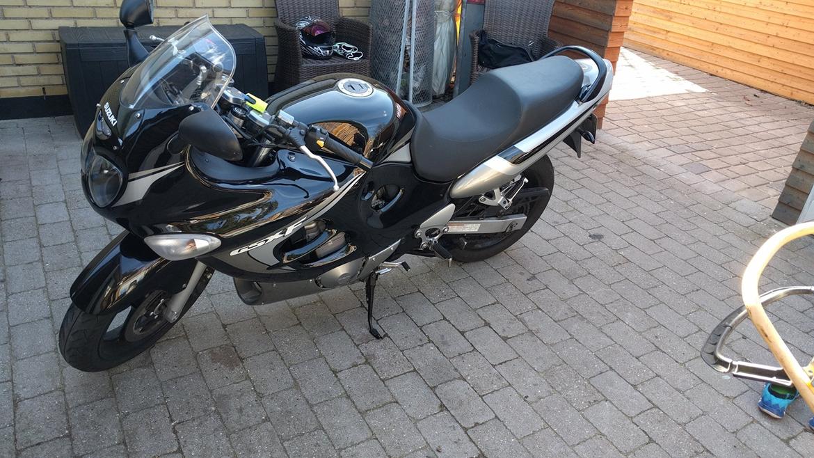 Suzuki Gsx750F billede 3