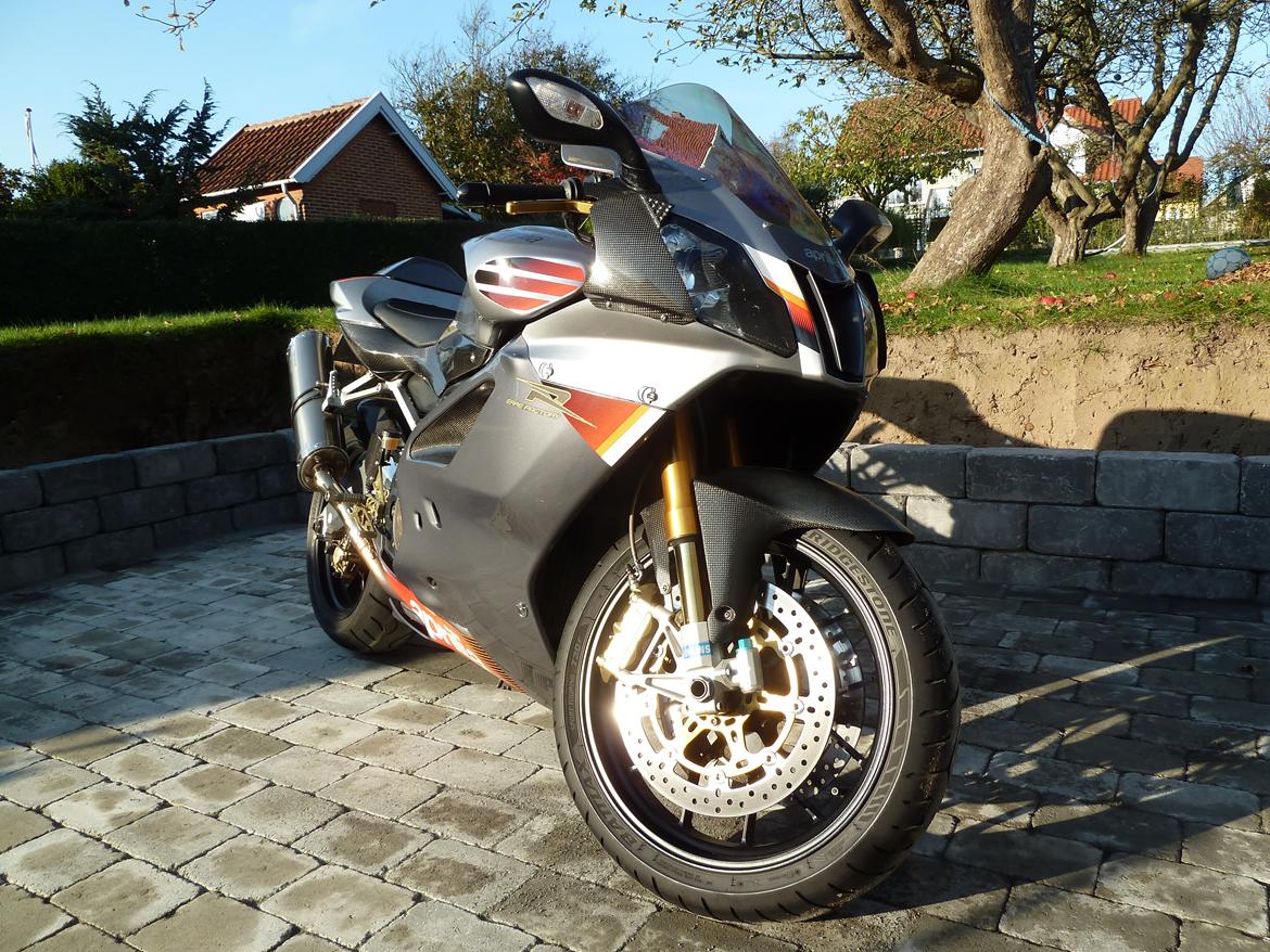 Aprilia RSV1000R Factory billede 4