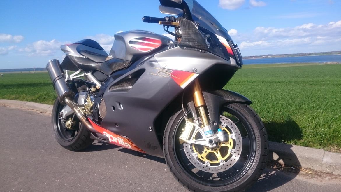 Aprilia RSV1000R Factory billede 7