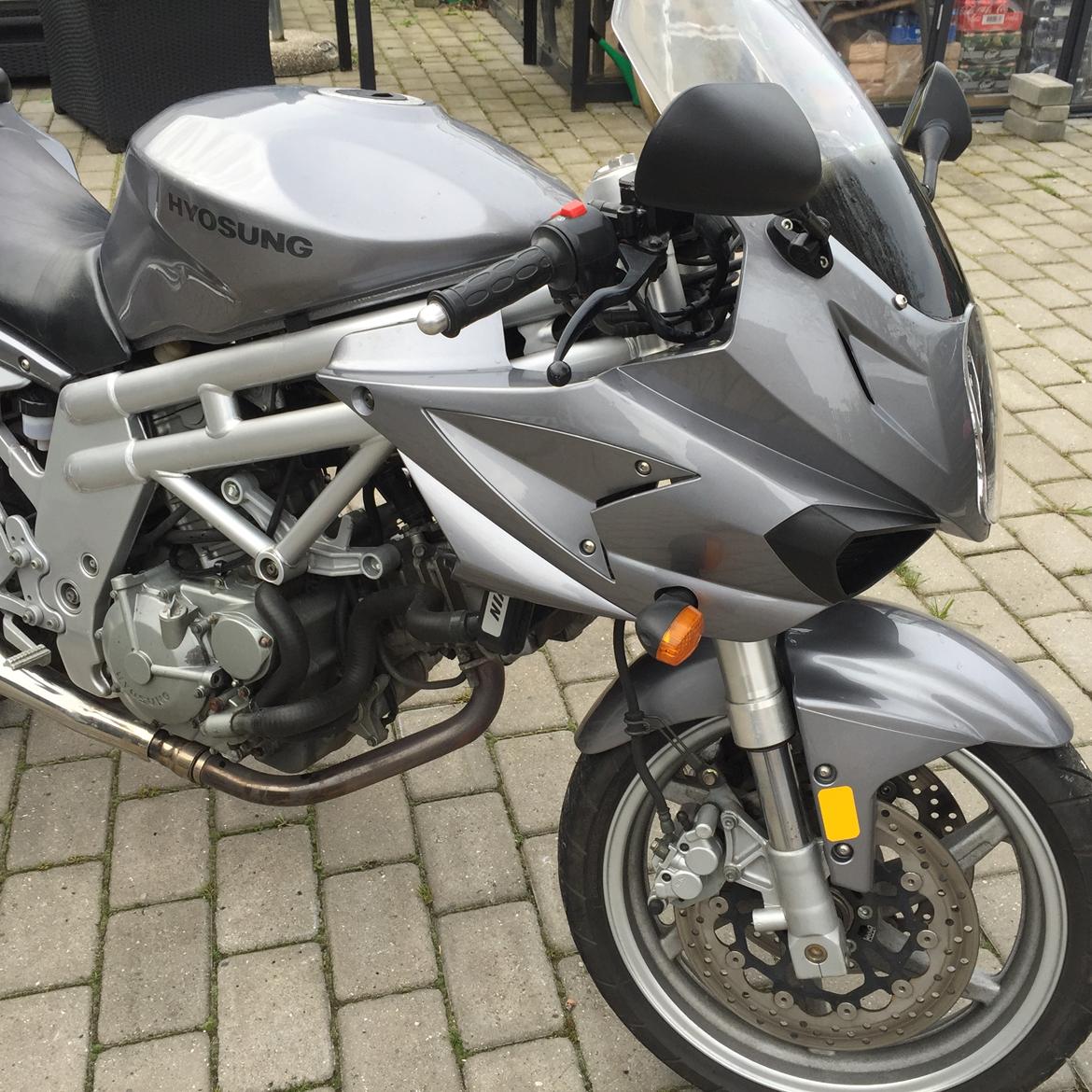 Hyosung GT650SL Sport (Solgt) billede 4