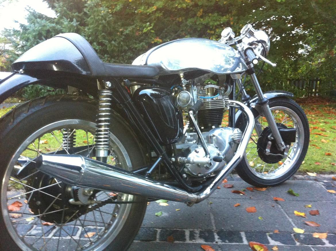 Triumph Bonneville T120R / Cafe Racer (SOLGT) billede 6