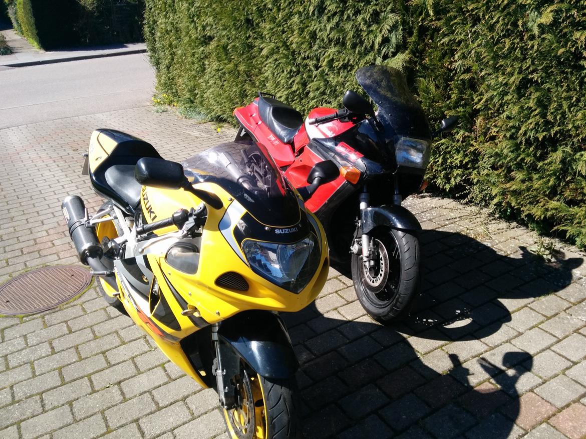 Suzuki GSX-R750 Solgt billede 7