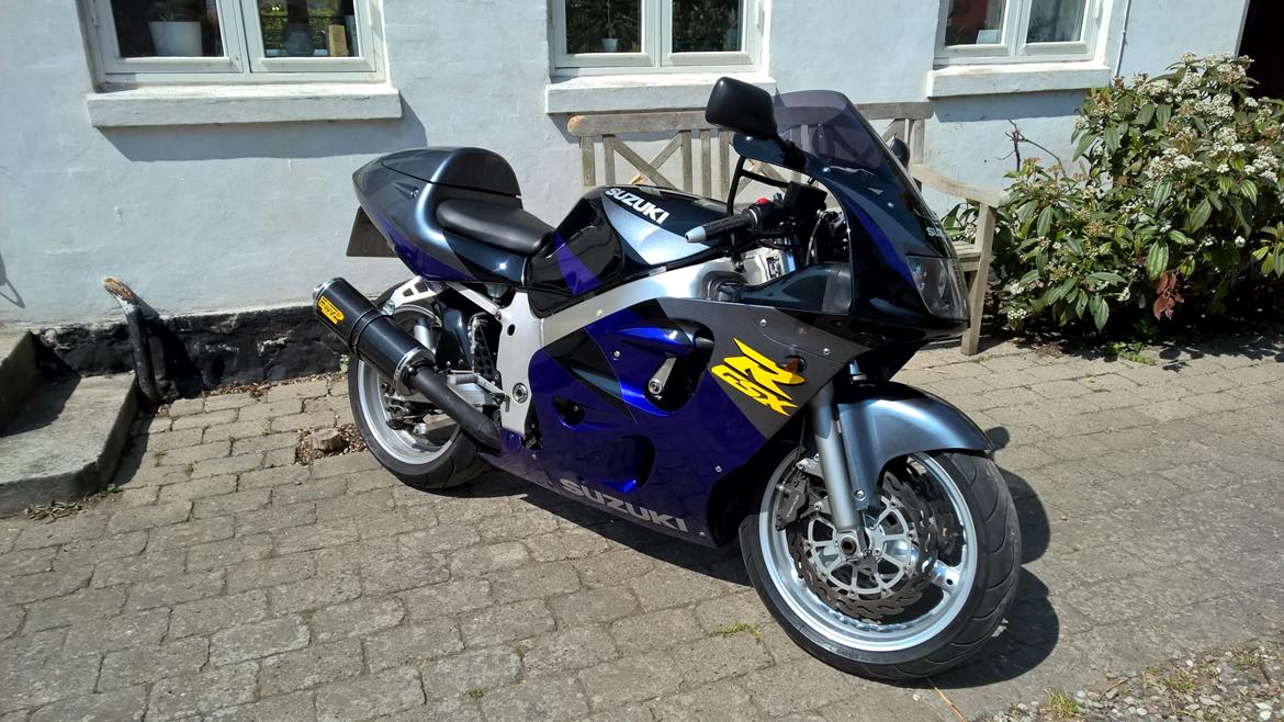 Suzuki GSX-R 600 SRAD [SOLGT] billede 1