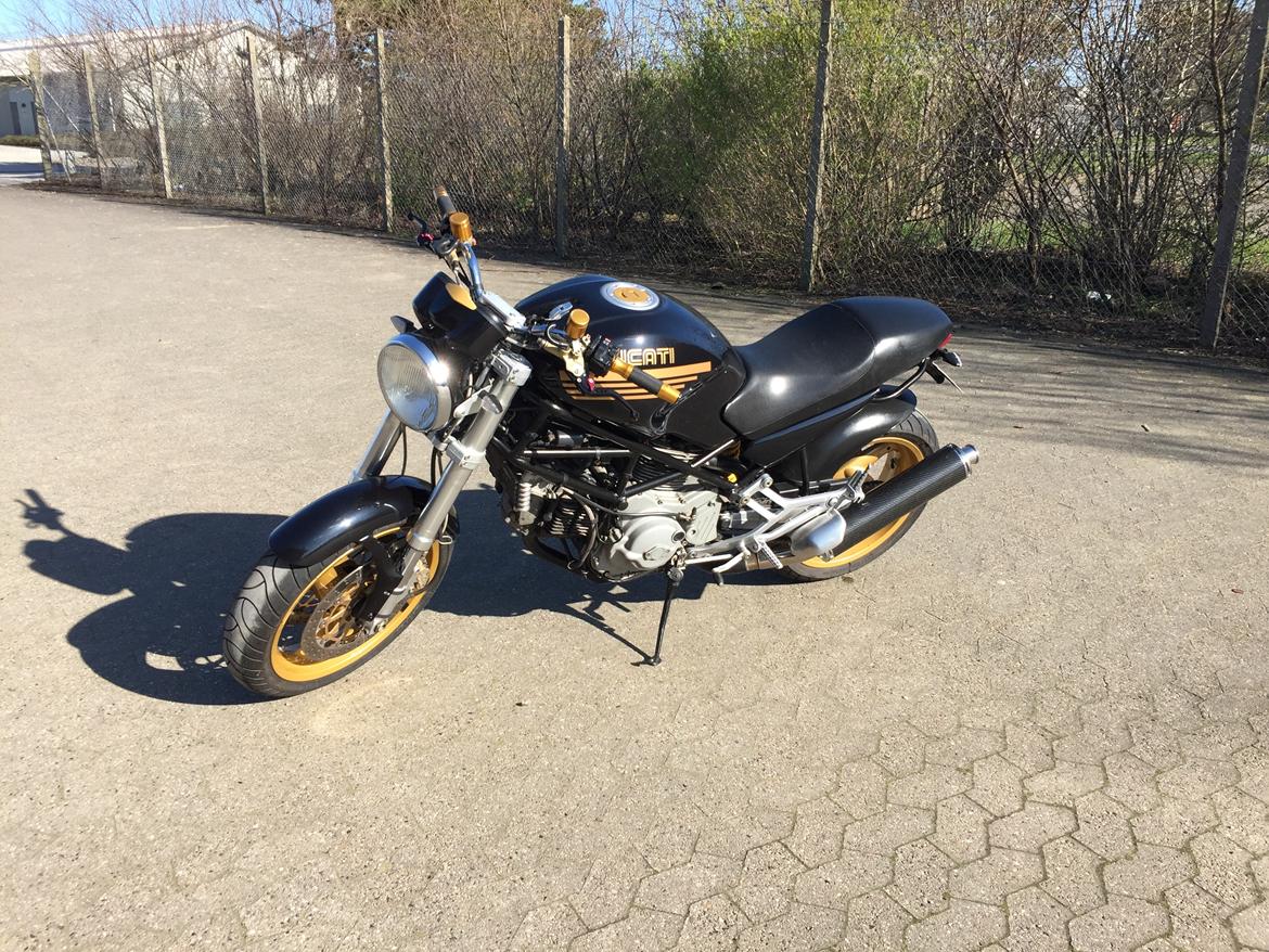 Ducati Monster 900 Dark ie billede 17