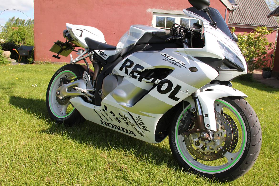 Honda CBR 1000 RR  ***solgt*** billede 3