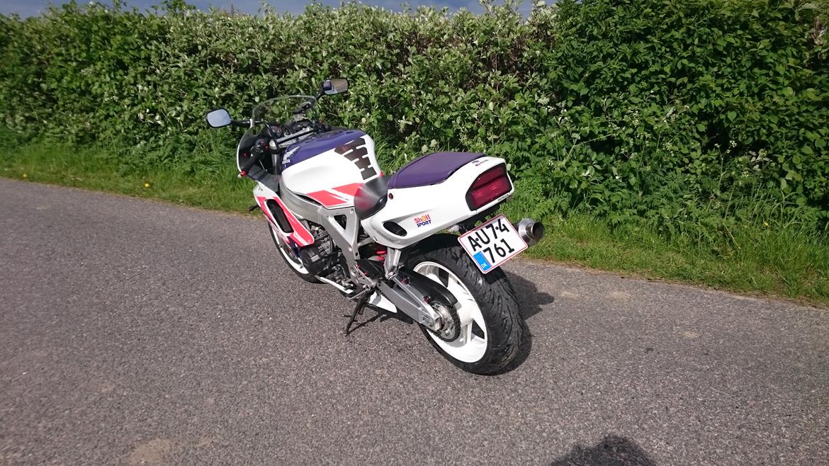 Honda cbr 900 rr sc28  billede 3