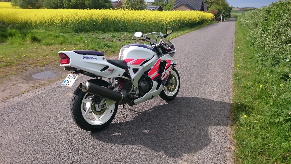 Honda cbr 900 rr sc28  billede 4