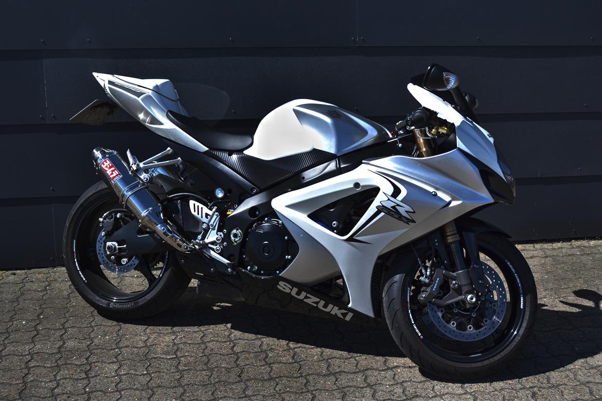 Suzuki GSXR 1000 K8 billede 1